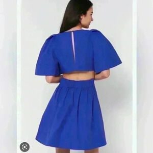 Banana Republic Cut out dress  Open-Back Mini Dress Blue size US 2